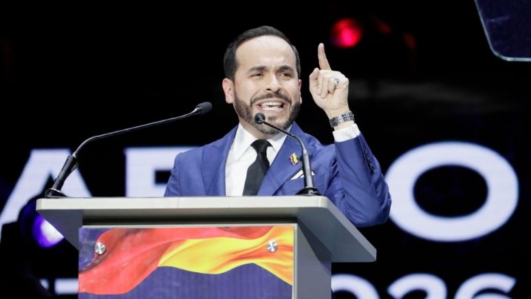 Decisión contra Petro genera debate: cuestionan si