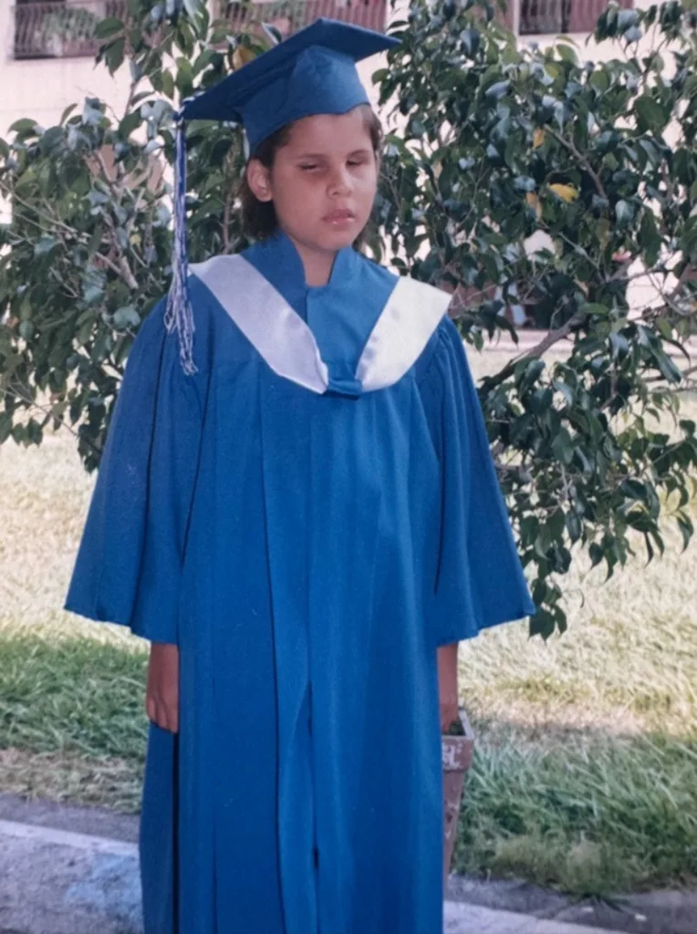 Junio 2003 Grado de María Paula en el Instituto para niños ciegos y sordos.
