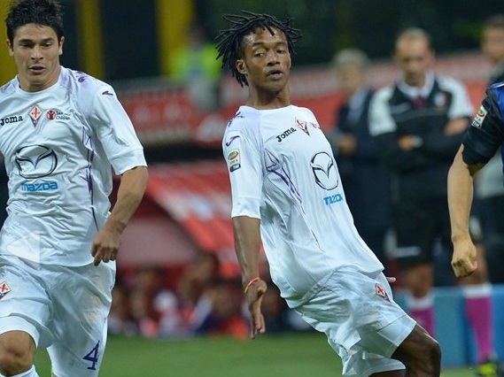 Juan Guillermo Cuadrado fue figura en el empate entre Fiorentina y Torino