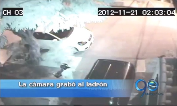 En video quedó registrado un robo en La Hacienda, sur de Cali