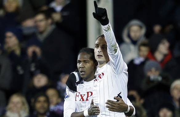 Hugo Rodallega se reencontró con el gol y le dio la victoria al Fulham