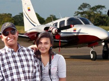 Tristeza por fallecimiento de una familia en accidente aéreo