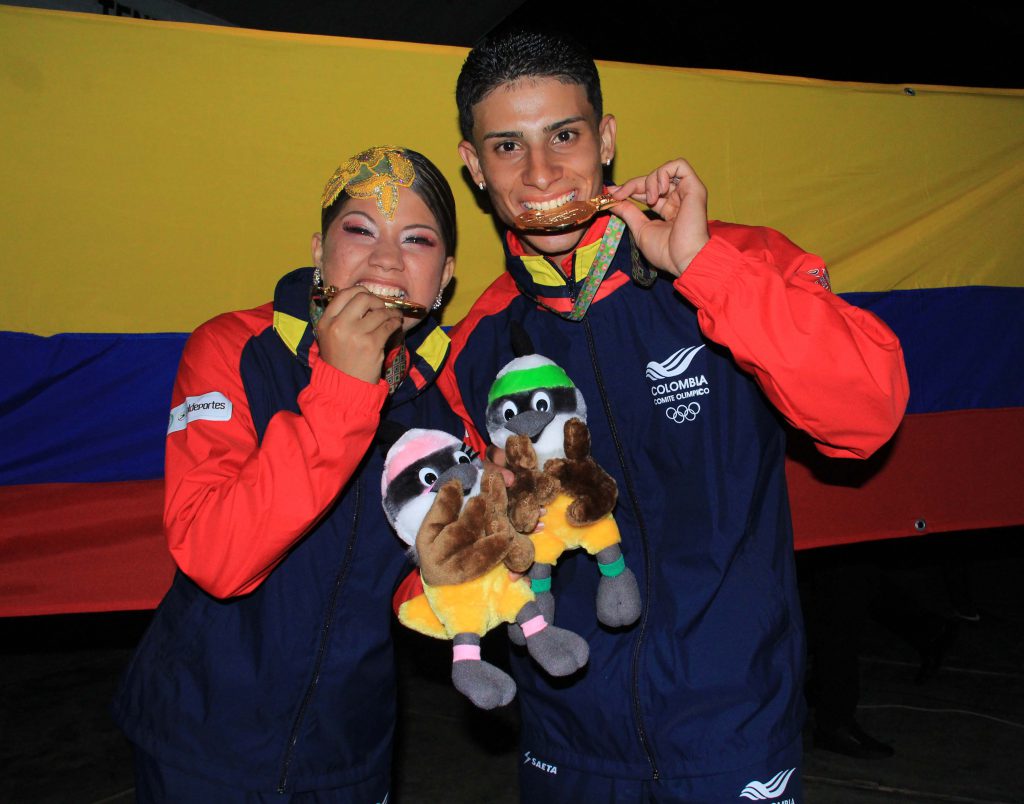 Pareja de caleños "bañaron" de oro a Colombia en la final de baile deportivo