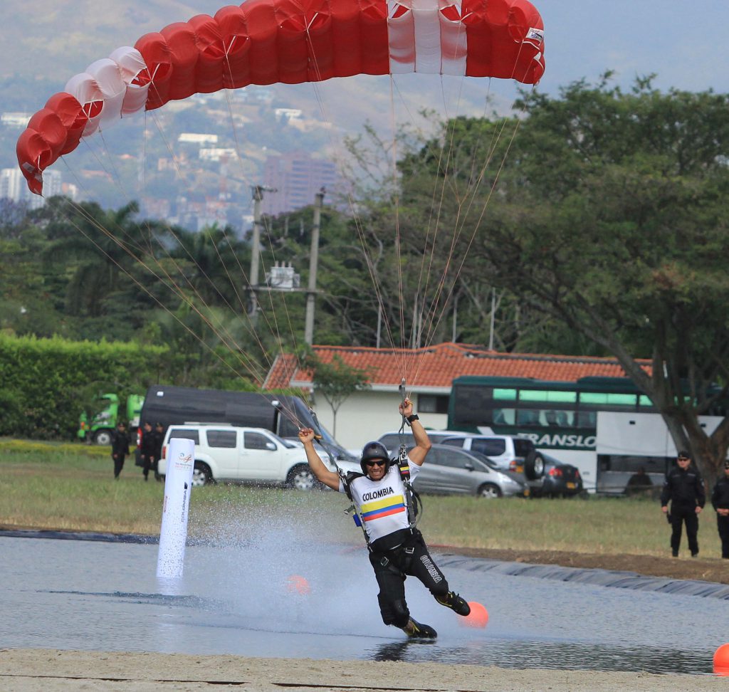 Deportes aéreos, un desafío a la naturaleza sobre el cielo de Cali