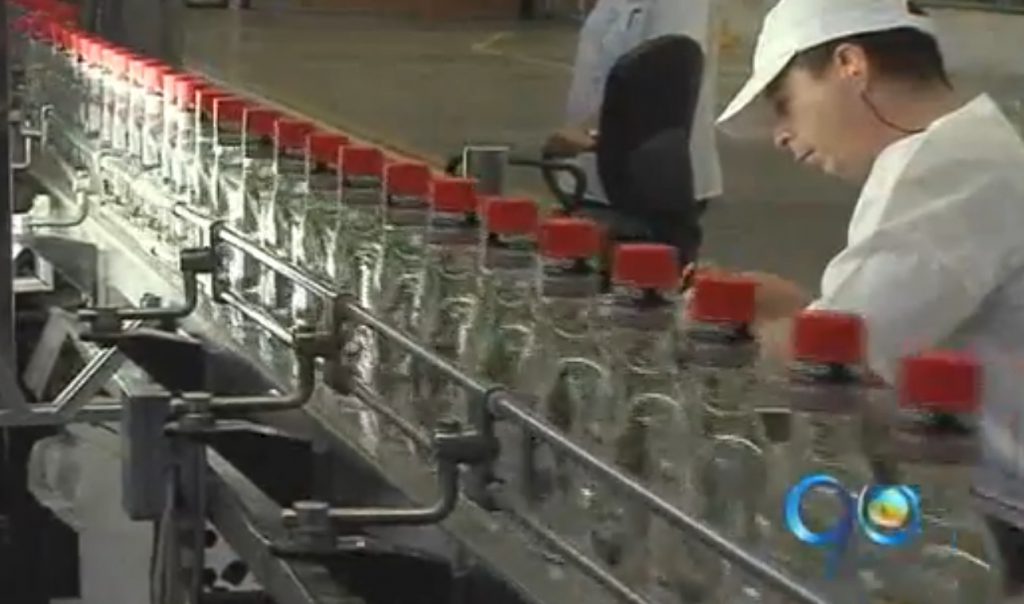 El Aguardiente Blanco del Valle expande su mercado hacia Bogotá
