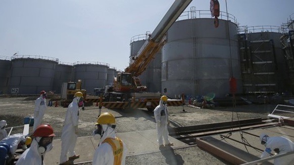 Desmantelan tanques defectuosos de central nuclear de Fokushima