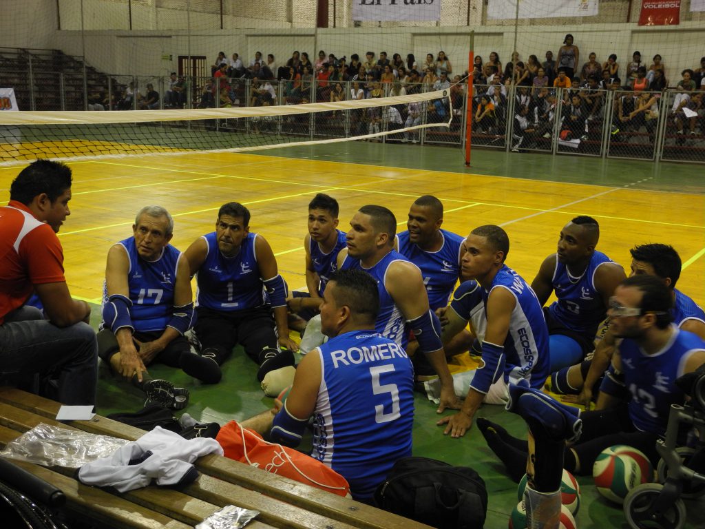 Disfad inauguró con victoria la Segunda Copa de Voleibol Sentado