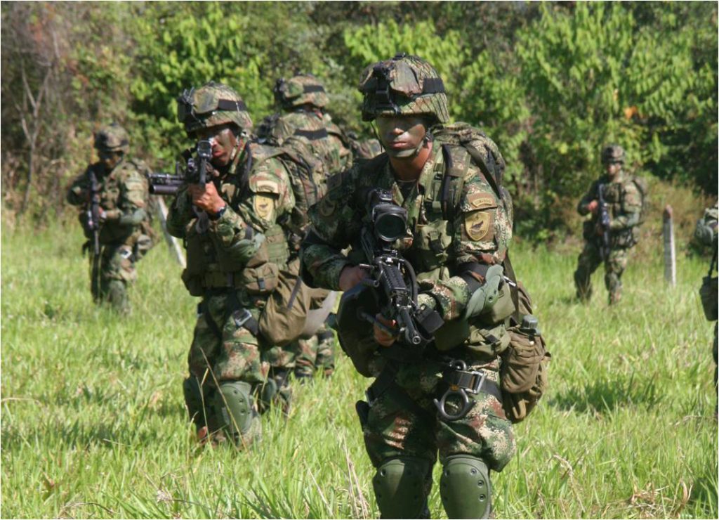 Muere teniente del Ejército y dos soldados heridos en Corinto