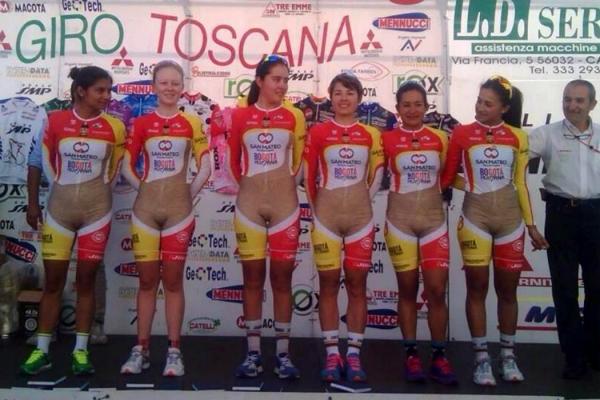 Sigue polémica por uniformes de ciclistas colombianas