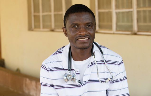 Martin Salia, médico que contrajo ébola en África falleció en EEUU