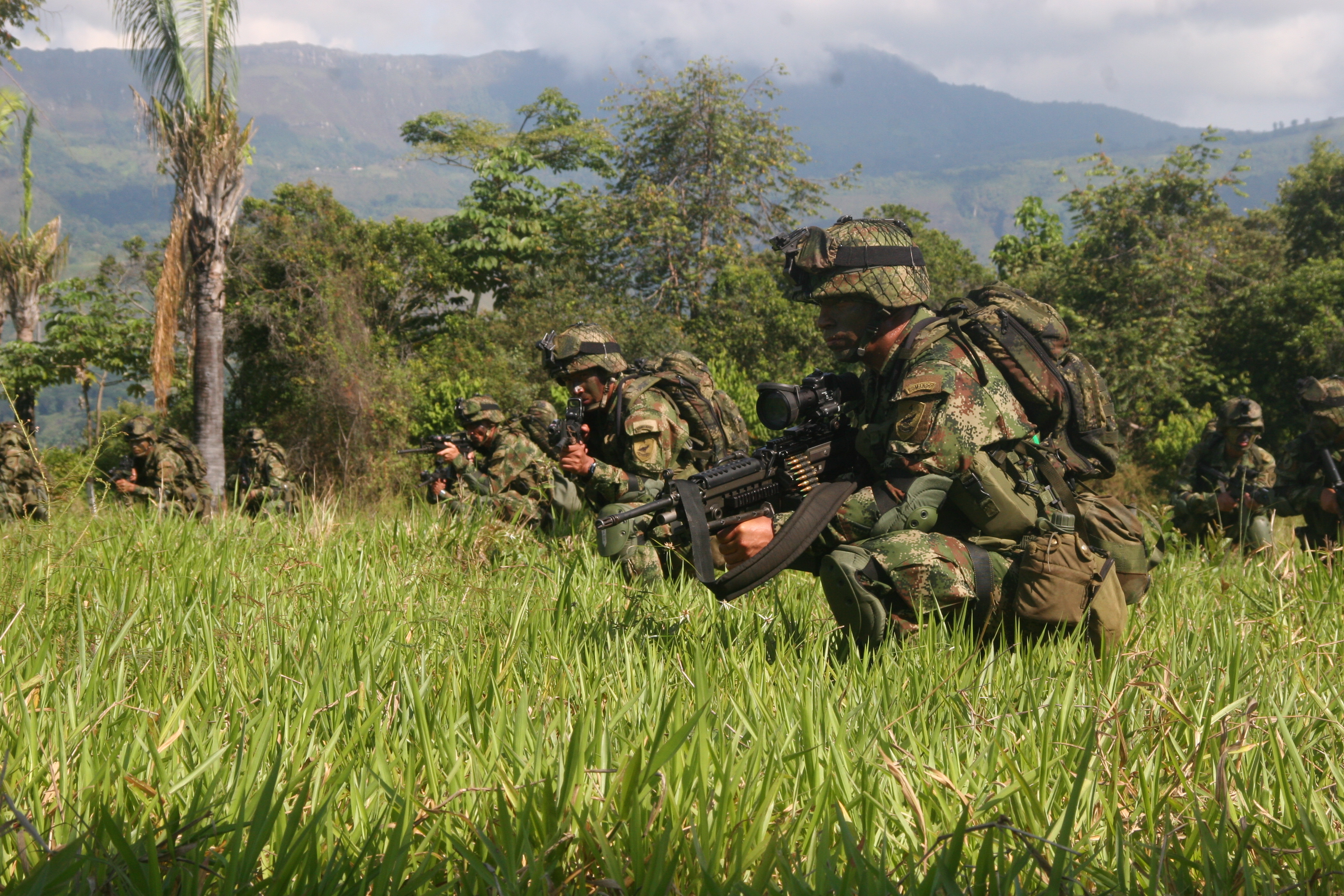 Emboscada a patrulla militar en Buenos Aires, Cauca, dejó siete militares heridos