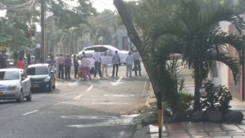 Habitantes de El Peñón protestaron por los cambios viales