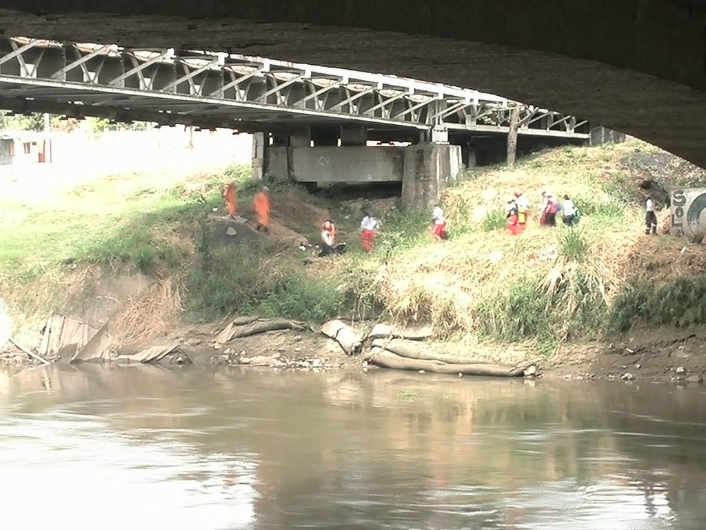Aún buscan menor de 13 años ahogado en el río Cauca