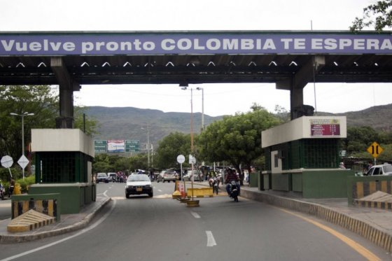 Maduro ordenó el cierre por 72 horas de la frontera con Colombia