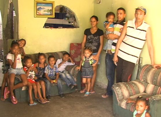 Colombianos provenientes de Venezuela viven hacinados en Cali
