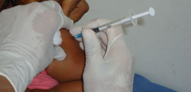 Jornada de vacunación para niños, madres gestantes y adultos mayores