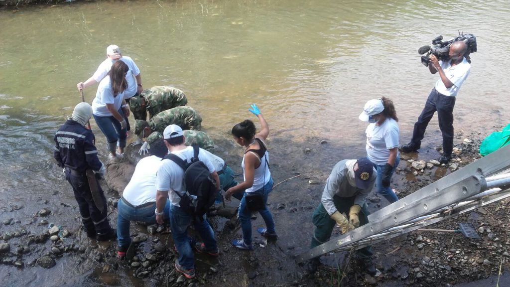El río Cali tuvo una jornada de limpieza