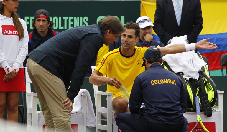 Polémica en Copa Davis tras abandono de Santiago Giraldo