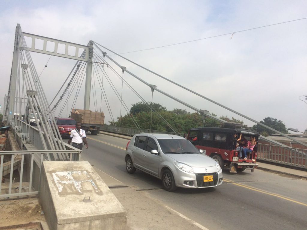 En dos meses inicia construcción de puente de Juanchito