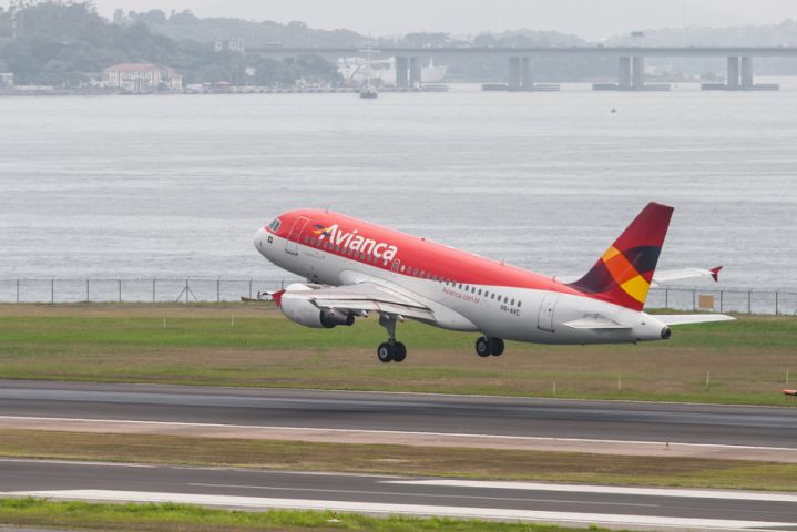 Avianca reanudó vuelos a Caracas tras aclarar incidente de avión