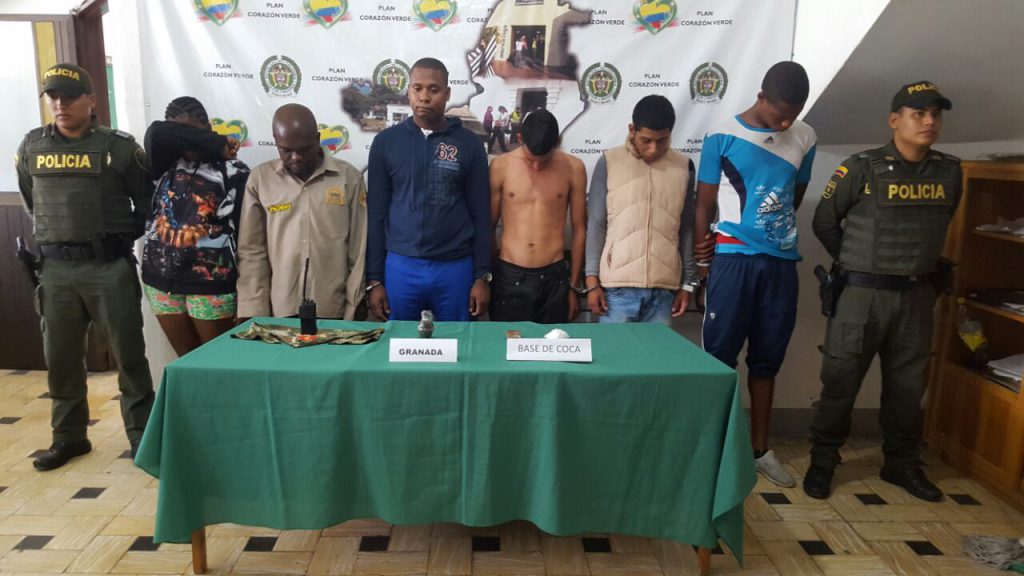 Capturadas seis personas y una menor mientras manipulaban una granada