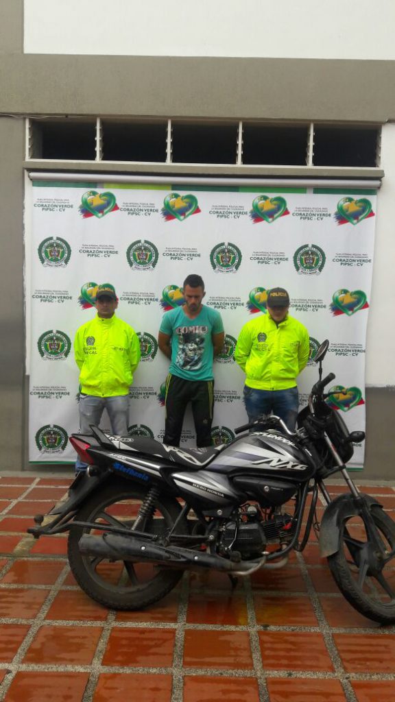 Capturan hombre que robó celular de una mujer en Cali