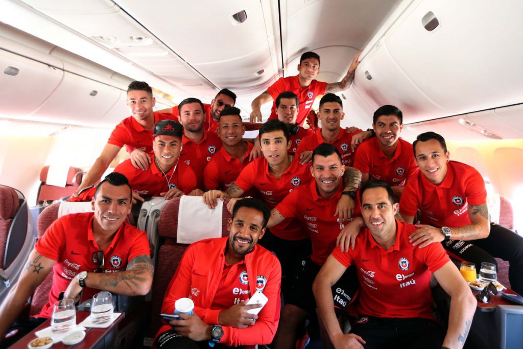 Sin Alexis Sánchez, Chile llega a Barranquilla para partido contra Colombia