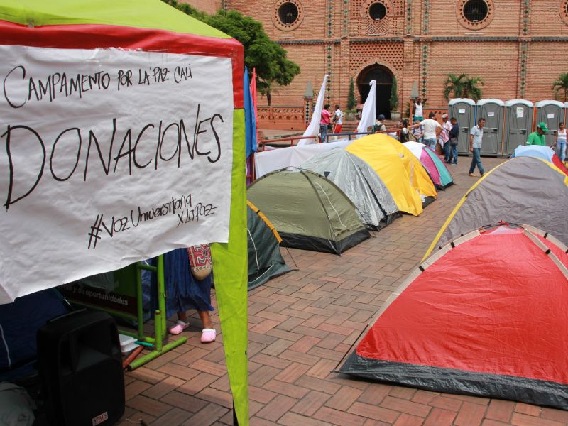 Vocero del campamento por la paz en Cali denuncia hostigamientos