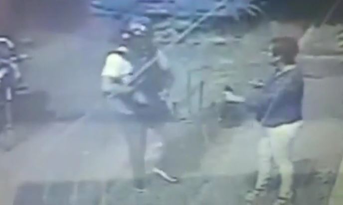 Alexis Viera difundió video que capta el asalto a su esposa en Cali