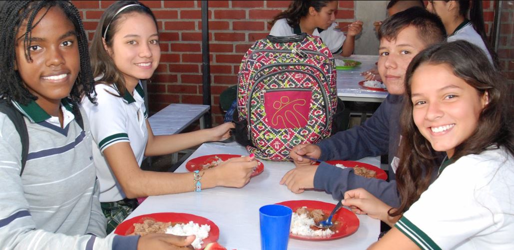 Autoridades en el Valle garantizan recursos para Programa de Alimentación Escolar