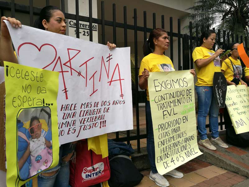 Madres de niños con enfermedades huérfanas vuelven a protestar ante EPS Coomeva