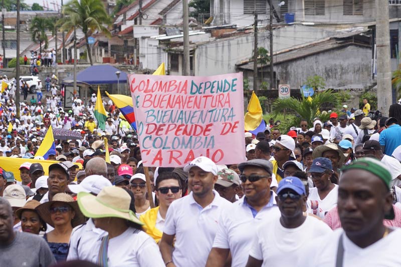 Líderes en Buenaventura analizan propuesta del Gobierno para levantar paro cívico