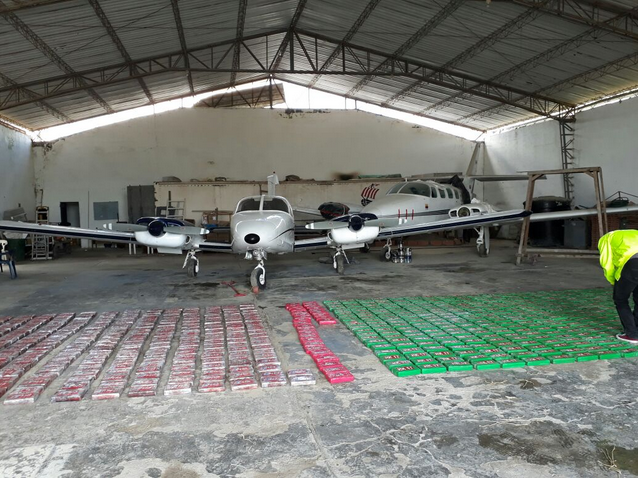 Autoridades incautaron 852 kilos de cocaína en aeropuerto El Caraño de Quibdó