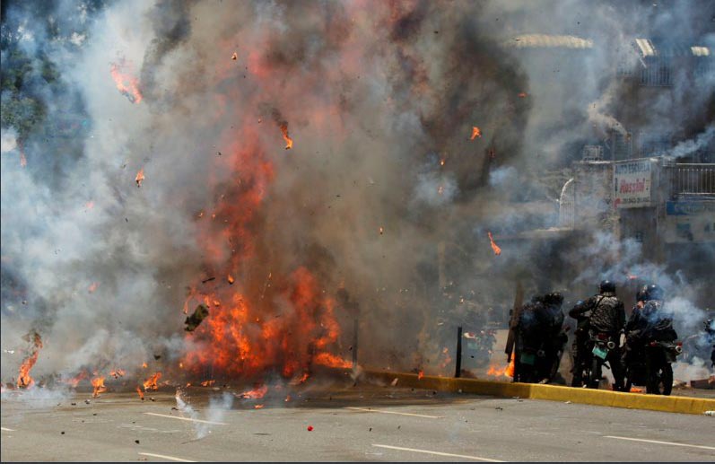 Fuertes enfrentamientos en Venezuela durante elección de Asamblea Nacional Constituyente