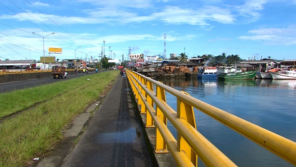 Santos firmó convenio de Fonbuenaventura y entregó obras para el puerto