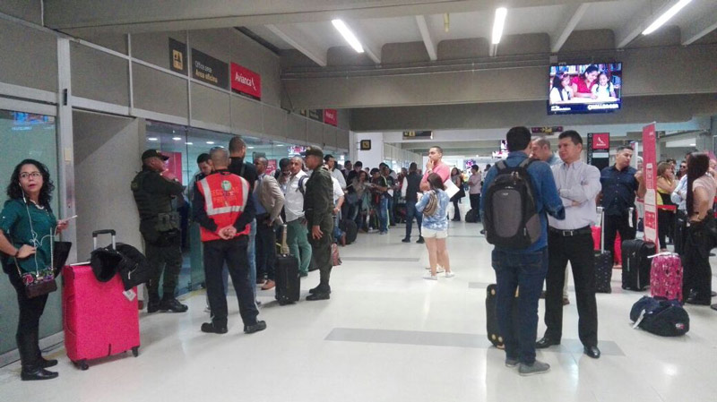 Avianca suspende venta de vuelos en Colombia por problemas en su operación