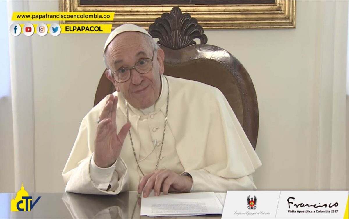 ''Que esta visita sea como un abrazo fraterno para ustedes'': Papa Francisco a colombianos