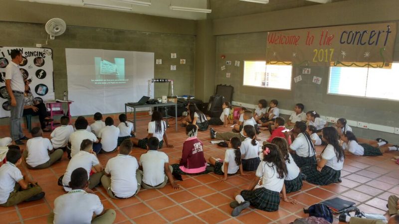 Ratifican que niños venezolanos podrán estudiar en instituciones oficiales del país