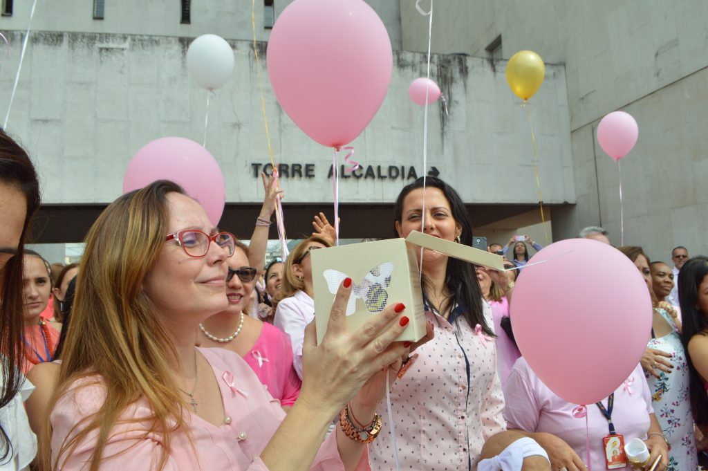 Empleados de Emcali se solidarizaron con la lucha contra el cáncer de mama