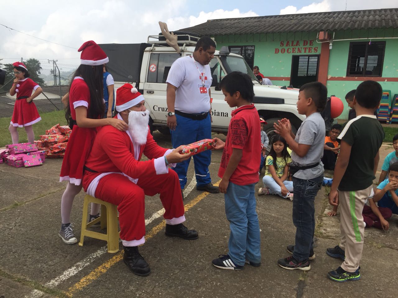 Campaña ‘Un Regalo, Una Sonrisa’ ya entregó 600 donaciones en corregimiento La Paz