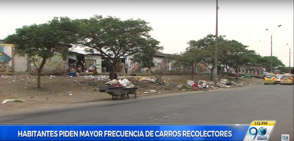 Vecinos de la galería Santa Elena se quejan por demoras en recolección de basuras