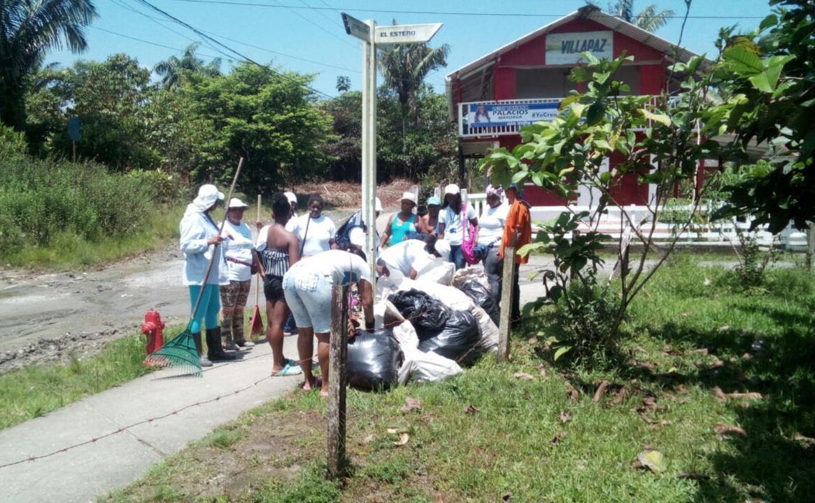 CVC dirigió jornada de recolección de residuos en Ladrilleros, Buenaventura