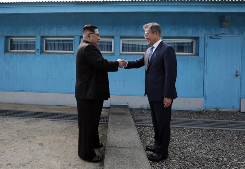 Las dos Coreas pactaron buscar desnuclearización y paz en histórica cumbre