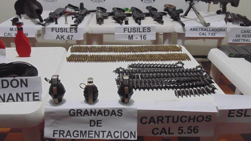 Policía Nacional incauta armamento que transportaba camioneta en El Mango, Cauca