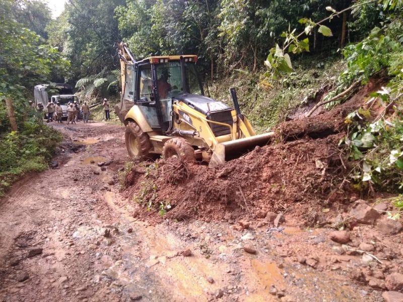 Zona rural de Pichindé presenta daños en la vía y en viviendas por derrumbes