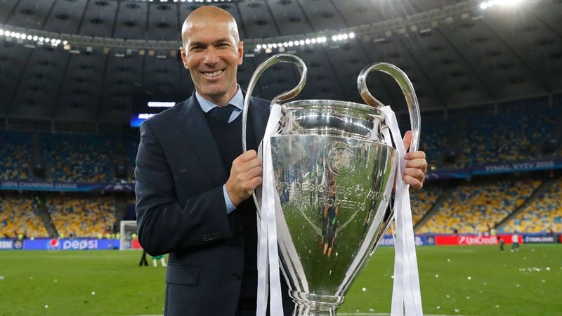 Tras alcanzar la gloria, Zidane renuncia a la dirección técnica del Real Madrid