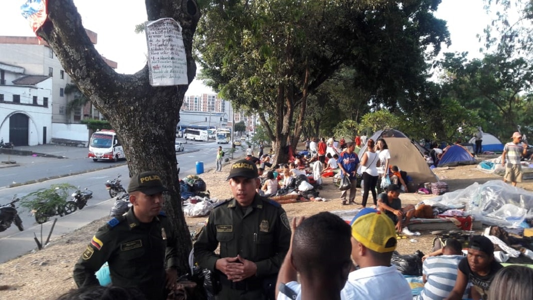 Autoridades desalojarán campamentos de venezolanos en Cali el próximo martes