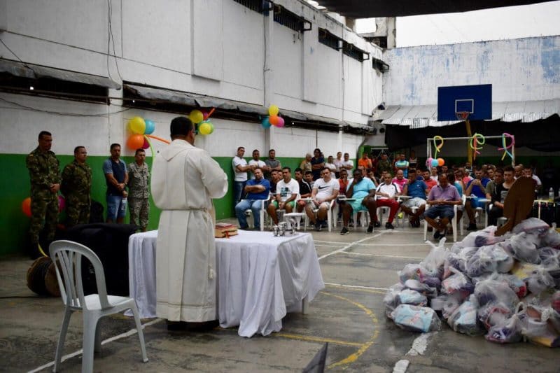 Reclusos celebraron el ‘Día de las Mercedes’ en cárcel de Villahermosa de Cali