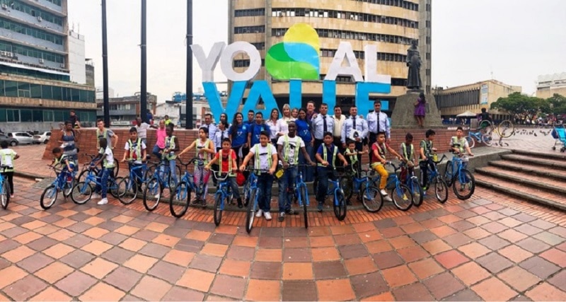 Más de 100 bicicletas fueron entregadas a niños y jóvenes en condiciones vulnerables