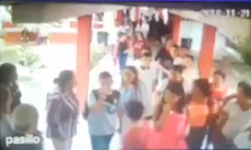 Profesora enfrenta sanción disciplinaria luego de cachetear un alumno en Cartago